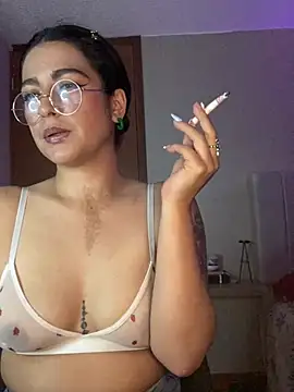 Snapshot of Cleopatracute_ chatting on December 2024 02:30:01 AM Cleopatracute online show from December 2024 02:30:01 AM