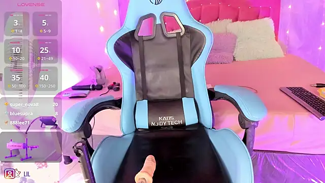 Wild lilhy online show from January 2025 10:39:01 PM