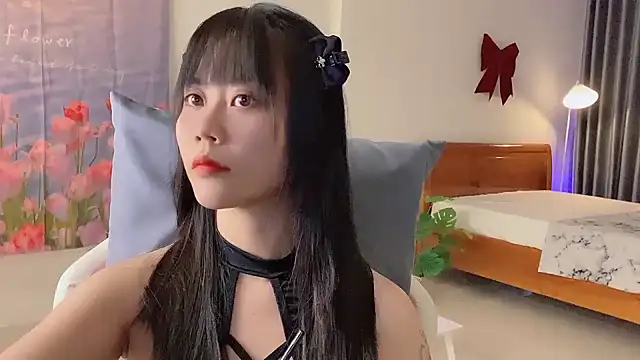 Snapshot of -rosiie- chatting on March 2025 02:48:01 PM -rosiie- online show from March 2025 02:48:01 PM