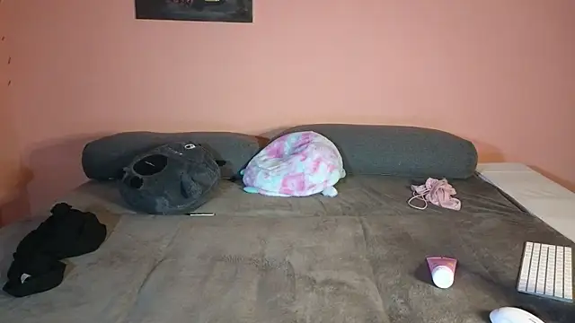 Snapshot of Katusha006 chatting on March 2025 08:54:01 PM Katusha006 online show from March 2025 08:54:01 PM