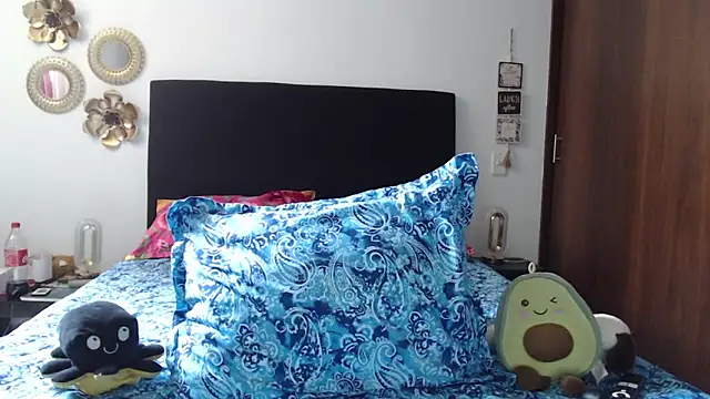 TatianaMonteross online show from November 2025 04:18:02 PM