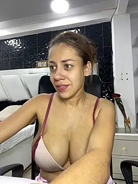 AnnbellaRosse online show from March 2025 01:58:02 AM