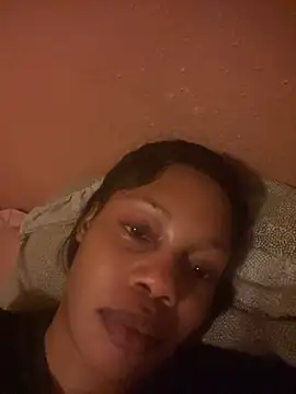 NAUGHTYSHALOTXX online show from September 2025 05:18:02 PM