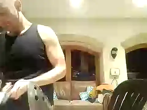 Snapshot of DrbigdickUK chatting on December 2024 06:27:02 PM DrbigdickUK online show from December 2024 06:27:02 PM