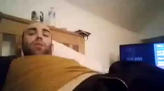 Snapshot of DrbigdickUK chatting on January 2025 12:27:01 AM DrbigdickUK online show from January 2025 12:27:01 AM