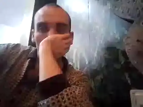 Snapshot of DrbigdickUK chatting on November 2025 09:46:02 PM DrbigdickUK online show from November 2025 09:46:02 PM