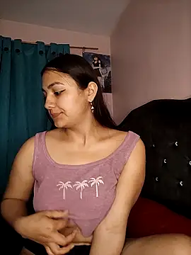 Snapshot of Nahiara_velez chatting on February 2025 11:54:01 PM Nahiara velez online show from February 2025 11:54:01 PM