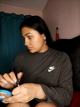 Snapshot of Nahiara_velez chatting on February 2025 11:22:01 PM Nahiara velez online show from February 2025 11:22:01 PM