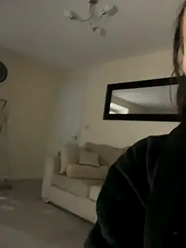 UKSYDNEYFOX online show from September 2025 08:01:01 PM