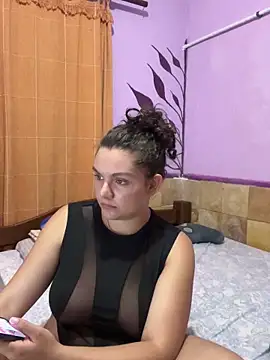 Snapshot of eva_y_marcelo chatting on January 2025 12:54:02 PM eva y marcelo online show from January 2025 12:54:02 PM