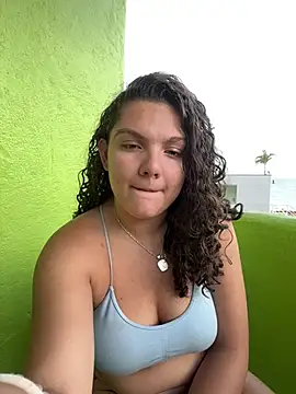 Snapshot of eva_y_marcelo chatting on February 2025 09:41:01 AM eva y marcelo online show from February 2025 09:41:01 AM