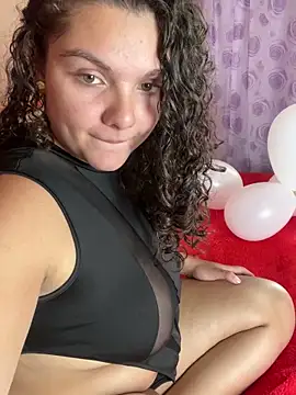 Snapshot of eva_y_marcelo chatting on February 2025 01:38:02 PM eva y marcelo online show from February 2025 01:38:02 PM