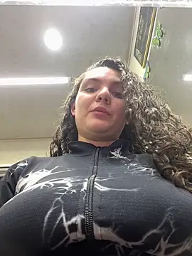 eva y marcelo online show from October 2025 12:07:01 AM