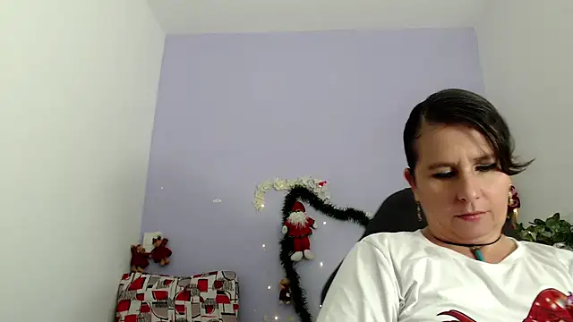 victoria jones online show from January 2025 03:39:02 PM