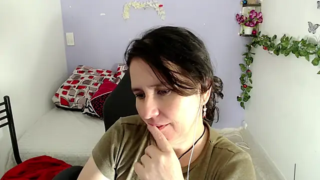 victoria jones online show from January 2025 04:19:02 PM