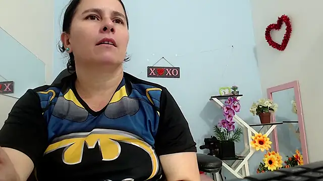 victoria jones online show from September 2025 07:52:01 PM