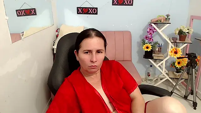 victoria jones online show from October 2025 04:48:02 PM