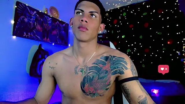 Snapshot of Damian_latinxxx chatting on December 2024 08:59:01 AM Damian latinxxx online show from December 2024 08:59:01 AM