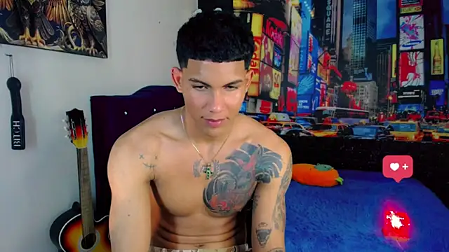 Snapshot of Damian_latinxxx chatting on January 2025 09:51:02 AM Damian latinxxx online show from January 2025 09:51:02 AM