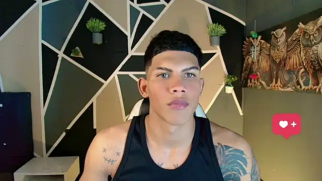 Snapshot of Damian_latinxxx chatting on February 2025 08:28:01 AM Damian latinxxx online show from February 2025 08:28:01 AM