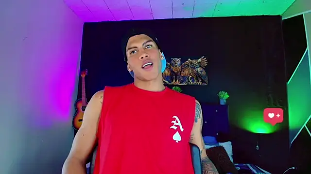 Snapshot of Damian_latinxxx chatting on February 2025 09:00:02 AM Damian latinxxx online show from February 2025 09:00:02 AM