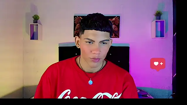 Snapshot of Damian_latinxxx chatting on March 2025 02:57:02 AM Damian latinxxx online show from March 2025 02:57:02 AM