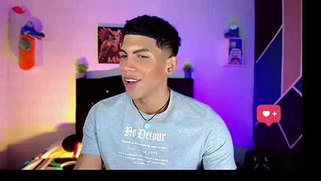 Snapshot of Damian_latinxxx chatting on March 2025 09:28:01 AM Damian latinxxx online show from March 2025 09:28:01 AM