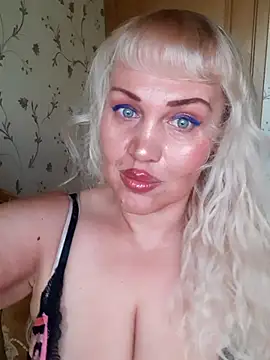 Snapshot of IsabellaBoni chatting on October 2025 06:12:01 AM IsabellaBoni online show from October 2025 06:12:01 AM