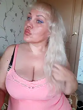 IsabellaBoni online show from November 2025 07:25:01 AM