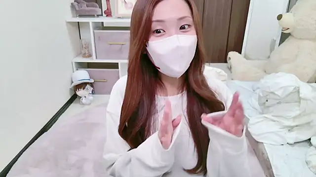 Snapshot of -SHINON- chatting on December 2024 03:55:01 PM -SHINON- online show from December 2024 03:55:01 PM