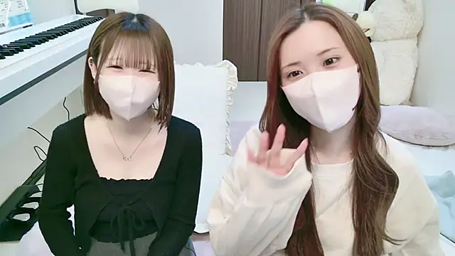 Snapshot of -SHINON- chatting on December 2024 11:30:02 AM -SHINON- online show from December 2024 11:30:02 AM