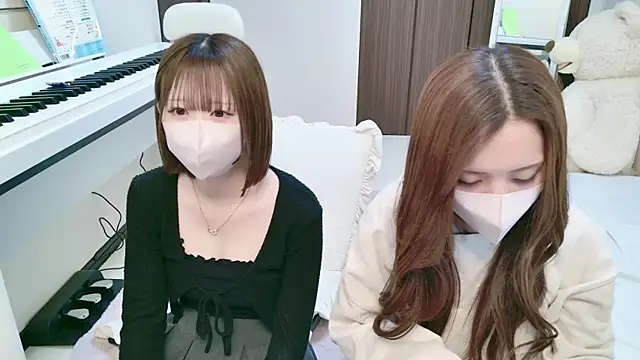 Snapshot of -SHINON- chatting on December 2024 03:04:01 PM -SHINON- online show from December 2024 03:04:01 PM