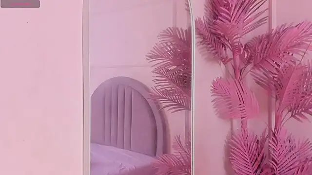 Snapshot of Isabellsmmith chatting on September 2025 07:50:01 PM Isabellsmmith online show from September 2025 07:50:01 PM