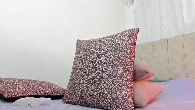Snapshot of Zara_dulce chatting on January 2025 12:09:01 PM Zara dulce online show from January 2025 12:09:01 PM