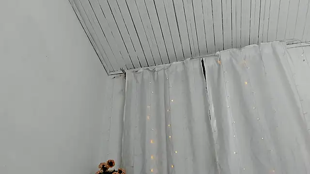 Snapshot of Zara_dulce chatting on February 2025 12:02:02 PM Zara dulce online show from February 2025 12:02:02 PM