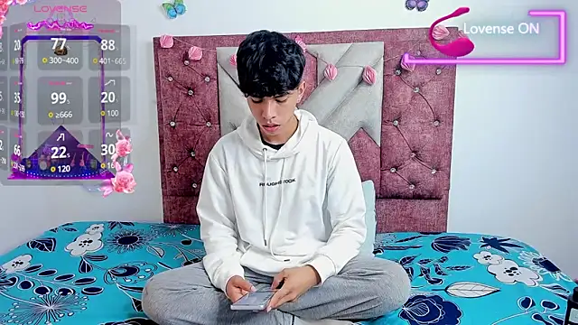 Santy carrington online show from March 2025 06:47:01 AM