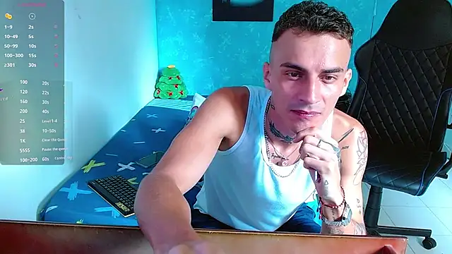 Snapshot of bray_hotboy777 chatting on December 2024 04:38:02 PM bray hotboy777 online show from December 2024 04:38:02 PM