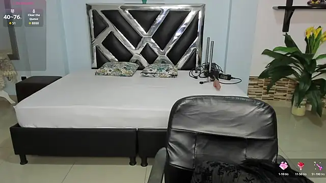 EroticAzir online show from November 2025 03:17:01 AM