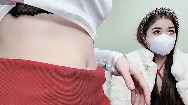 Snapshot of LyLy_Office chatting on December 2024 03:31:02 AM LyLy Office online show from December 2024 03:31:02 AM