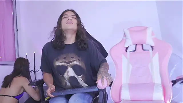 Snapshot of gabriel__manson chatting on December 2024 03:04:02 AM gabriel manson online show from December 2024 03:04:02 AM