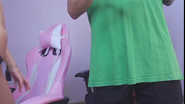 Snapshot of gabriel__manson chatting on January 2025 01:16:02 AM gabriel manson online show from January 2025 01:16:02 AM