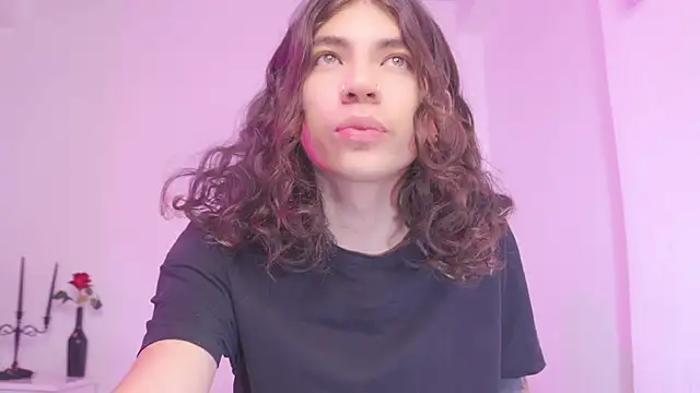 Snapshot of gabriel__manson chatting on January 2025 05:15:01 PM gabriel manson online show from January 2025 05:15:01 PM