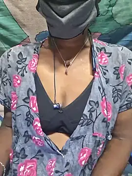 Snapshot of Tamil--Rani chatting on November 2025 02:07:02 PM Tamil--Rani online show from November 2025 02:07:02 PM