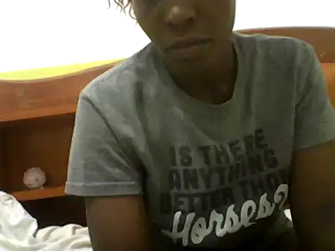 Snapshot of Claris2 chatting on March 2025 01:08:02 PM Claris2 online show from March 2025 01:08:02 PM