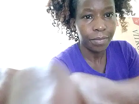 Snapshot of Claris2 chatting on September 2025 07:56:02 AM Claris2 online show from September 2025 07:56:02 AM