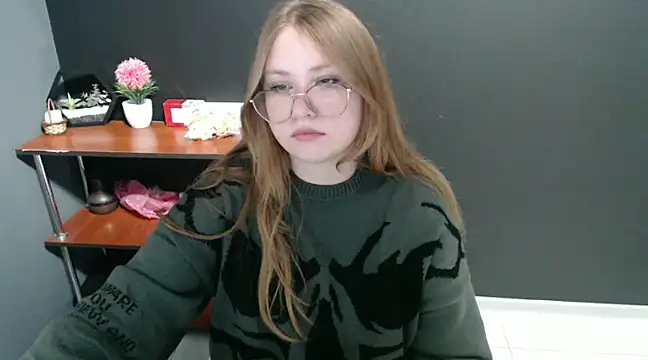 lady minx online show from December 2024 09:18:01 AM