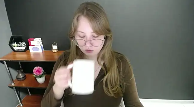 lady minx online show from February 2025 10:29:02 AM