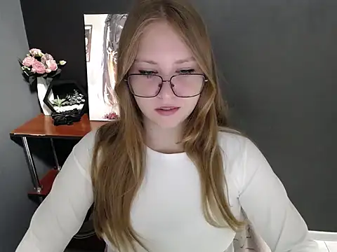 lady minx online show from October 2025 06:42:02 AM