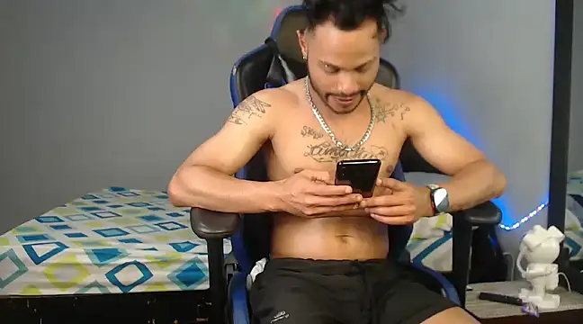Sebastian lugo online show from March 2025 11:28:02 PM
