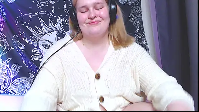 rozzhaos8 online show from September 2025 07:52:02 PM